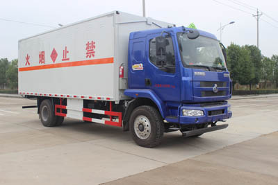 柳汽乘龍10噸爆破器材運輸車