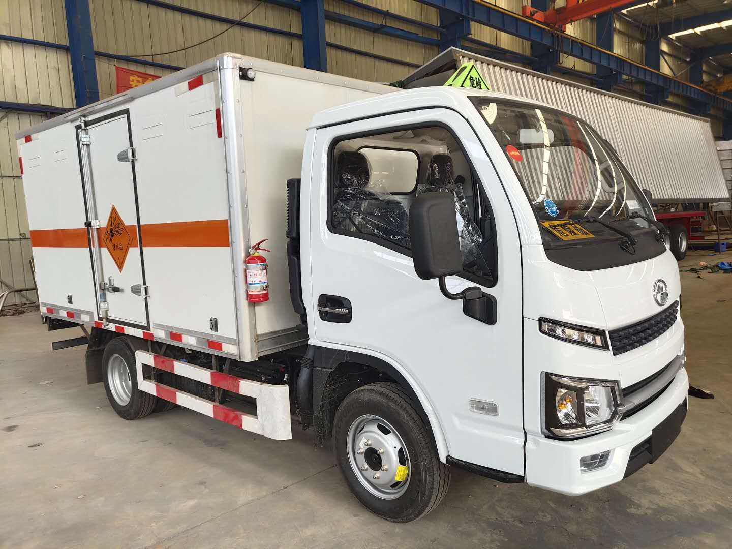 躍進S80福運國六爆破器材運輸車